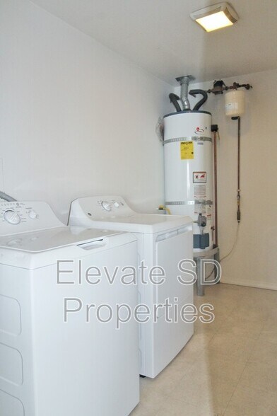 More Photos Of 819-825 D Ave, National City Apartments For Lease