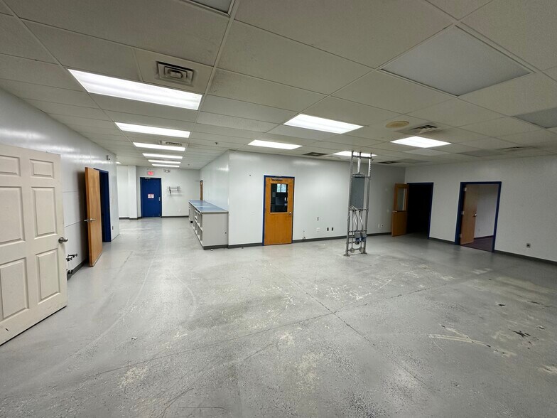 More Photos Of 1980 S West Blvd, Vineland Manufacturing For Sale