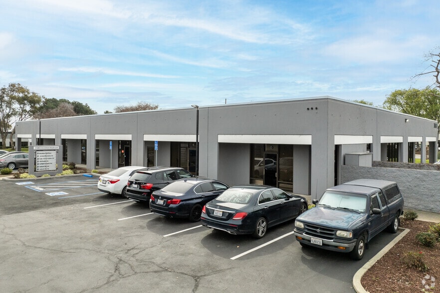 More Photos Of 3583 Investment Blvd, Hayward Unknown For Lease