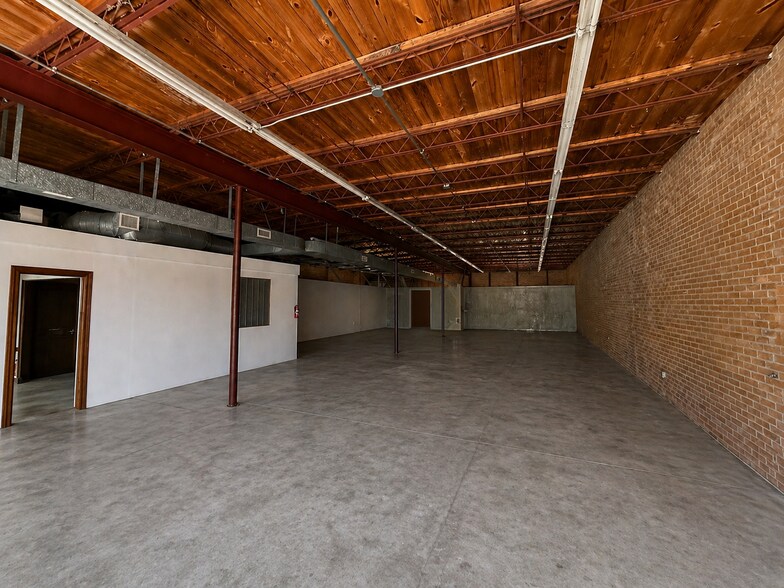 More Photos Of 311 E Virginia Ave, Bessemer City Warehouse For Sale