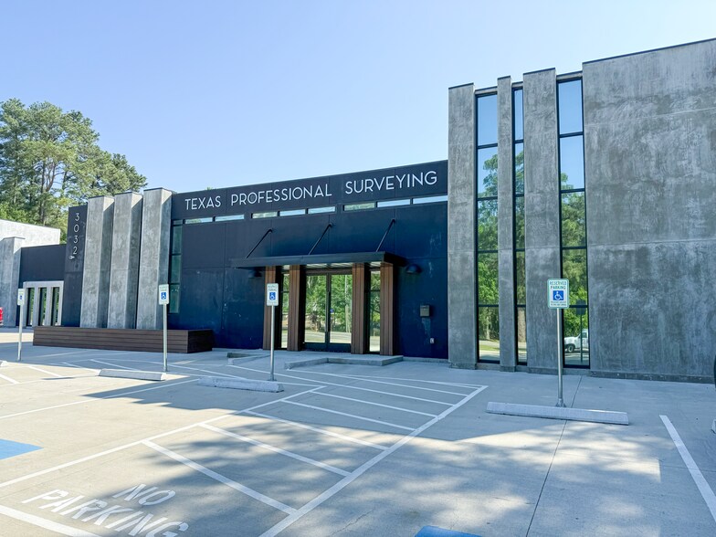 More Photos Of 3032 N Frazier St, Conroe Office For Lease