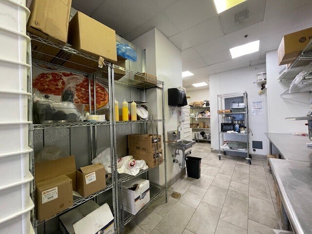 More Photos Of 741-747 E Monte Vista Ave, Vacaville Restaurant For Lease