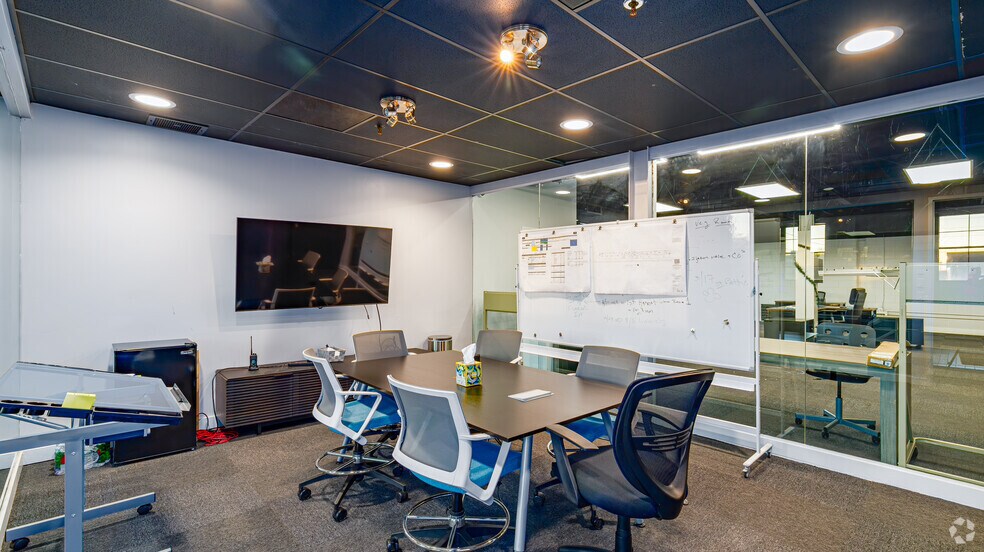 More Photos Of 1309-1645 W Front St, Plainfield Manufacturing For Lease