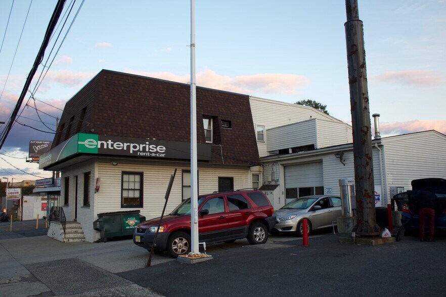 More Photos Of 314 Broadway, Elmwood Park Storefront Retail Residential For Lease
