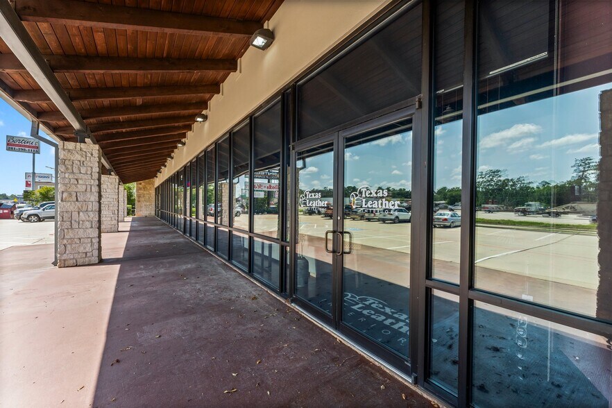 More Photos Of 26333 I-45, The Woodlands Storefront Retail Office For Sale