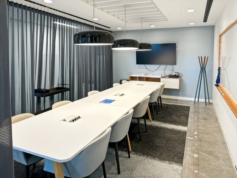 Primary Photo Of 450 Alaskan Way S, Seattle Coworking Space