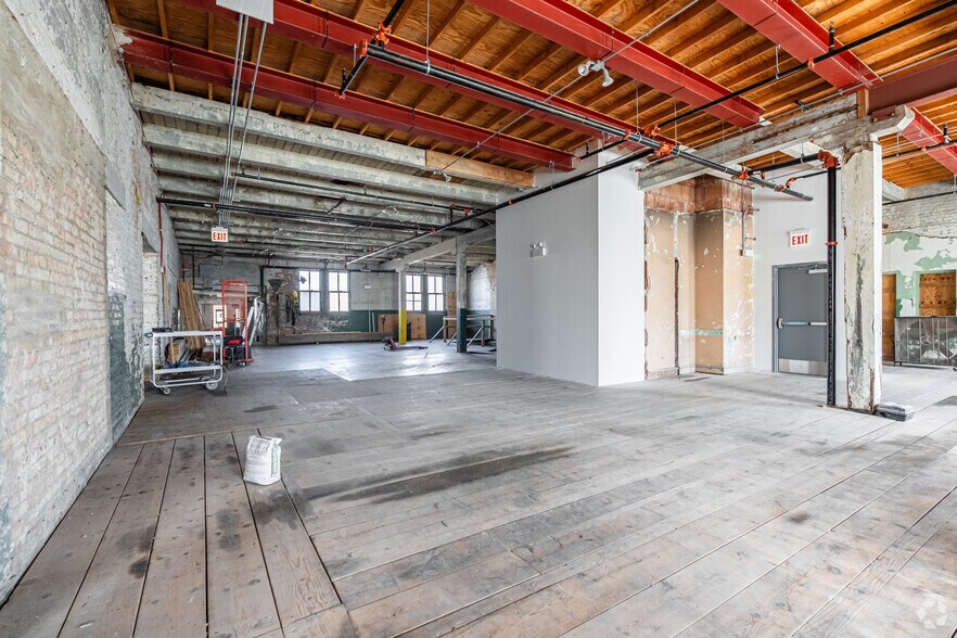 More Photos Of 4130-4150 S Wabash Ave, Chicago Manufacturing For Sale