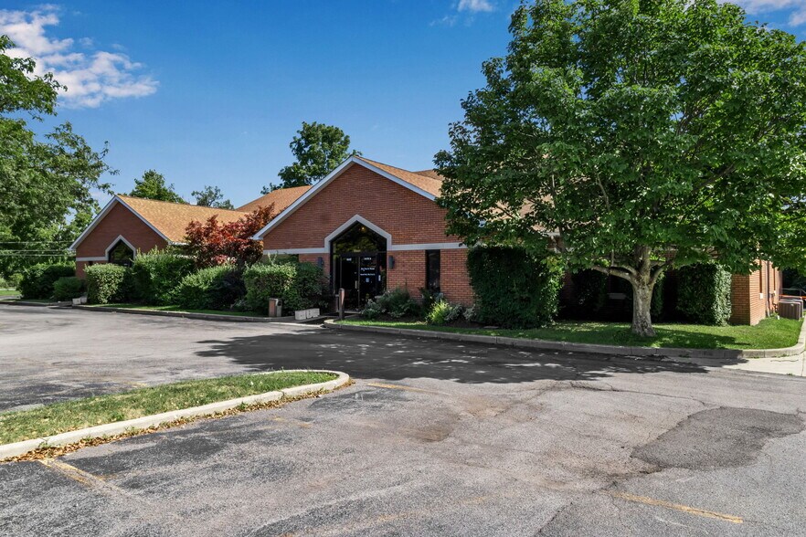 More Photos Of 6645 Main St, Buffalo Office For Sale