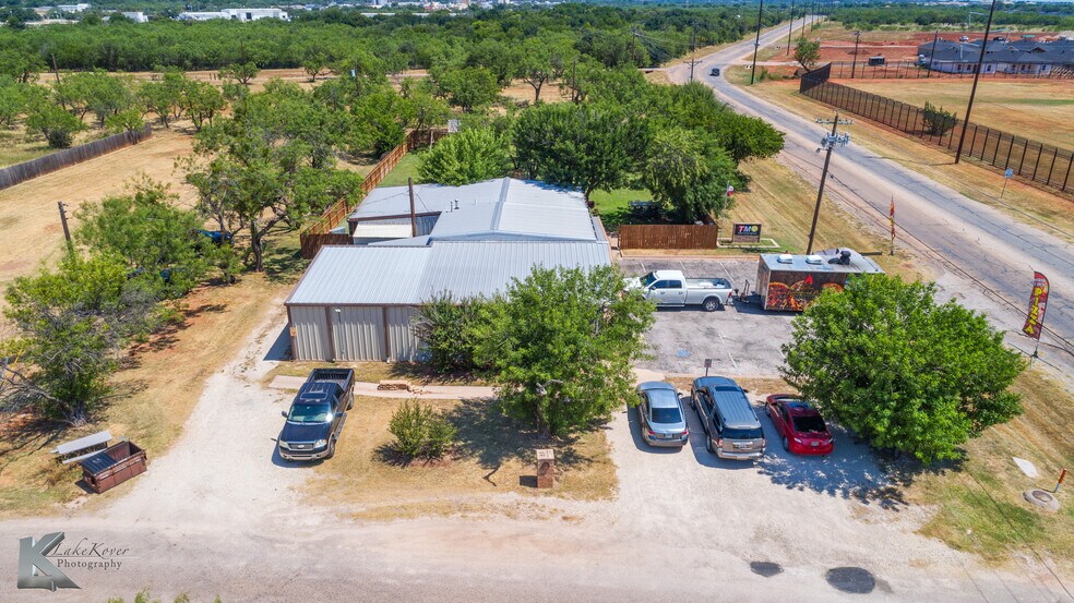 More Photos Of 2180 Maple St, Abilene Specialty For Sale