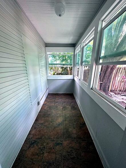 More Photos Of 619 Kirkwood Ter N, Saint Petersburg Apartments For Sale