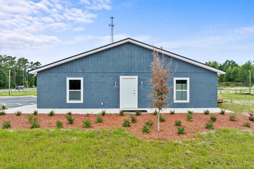 More Photos Of 4170 County Road 218, Middleburg Medical For Sale