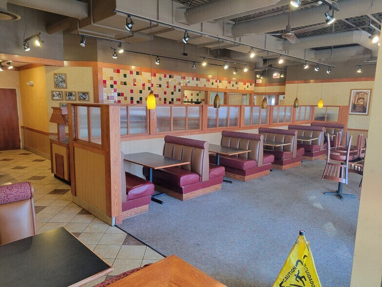 More Photos Of 1504-1512 S Church St, Watertown Restaurant For Lease