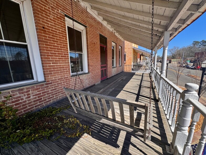 More Photos Of 2720 Cleveland St, Elloree Storefront Retail Residential For Sale