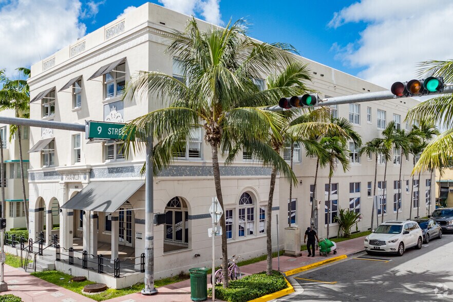 Primary Photo Of 860 Collins Ave, Miami Beach Hotel For Lease