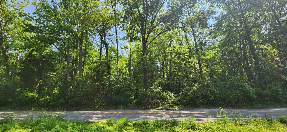 More Photos Of Robie Drive / Bensville Road Rd @ Robie Manor, White Plains Land For Sale