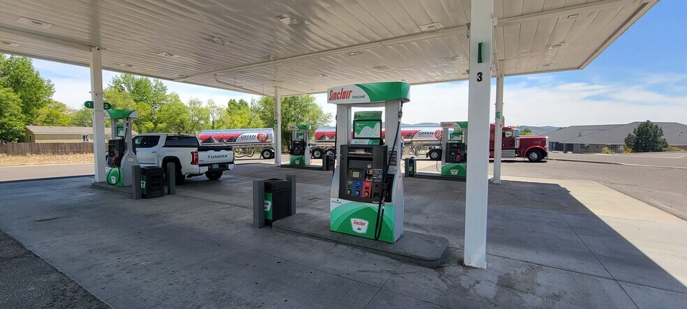 More Photos Of 2210 5th St, Elko Service Station For Sale