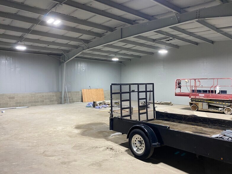 More Photos Of 1933 Will Ave NW, Grand Rapids Manufacturing For Lease