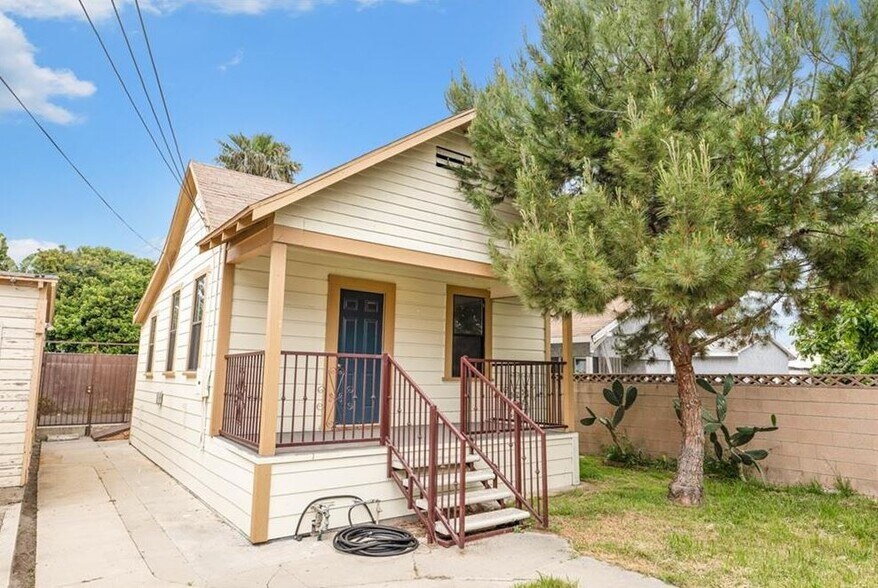 More Photos Of 362 W 11th St, San Pedro Apartments For Sale