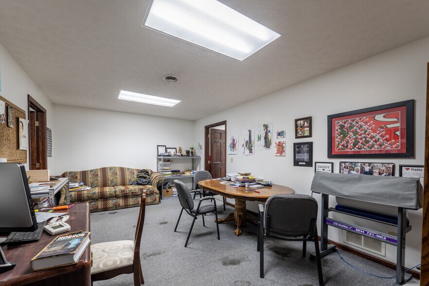 More Photos Of 24112 E 2nd St, Wellston Office For Sale