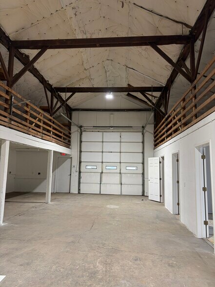 More Photos Of 1354 W College St, Murfreesboro Flex For Lease