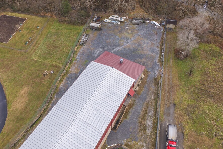 More Photos Of 118 First Ave, Hampton General Retail For Sale