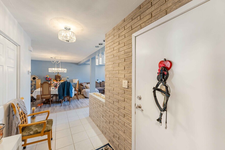 More Photos Of 732 Morin St, Ottawa Apartments For Sale