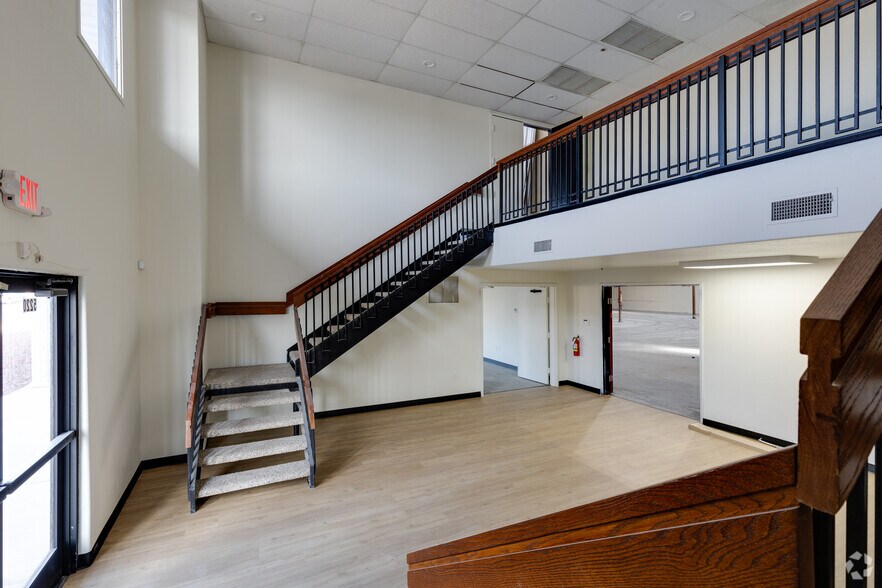 More Photos Of 5220 Steptoe St, Las Vegas Warehouse For Sale