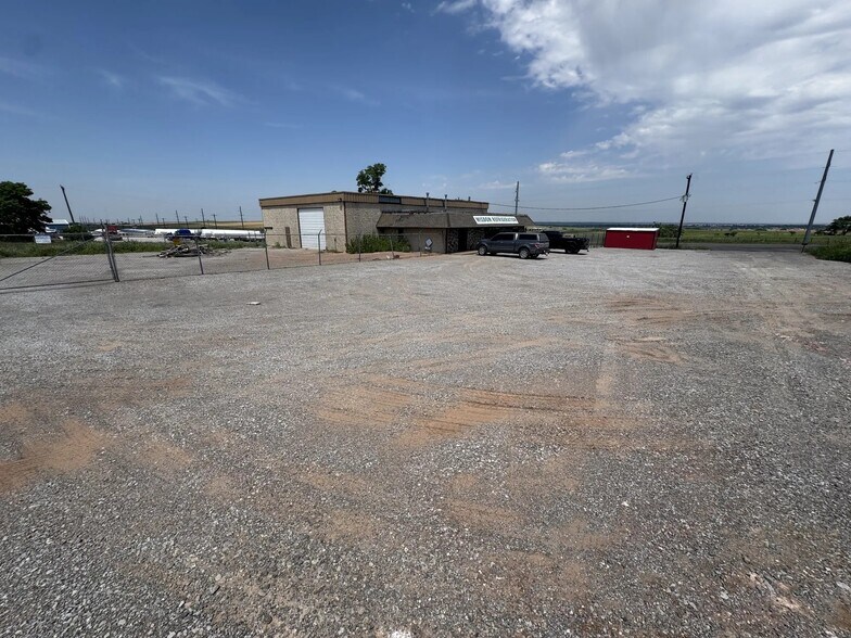 More Photos Of 10121 OK-54, Weatherford Industrial For Sale