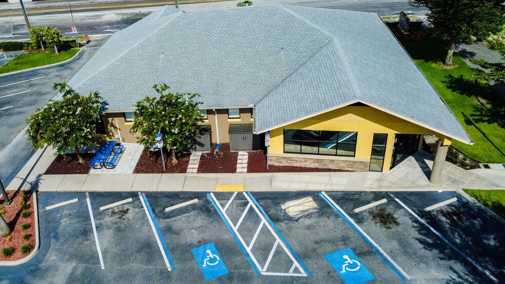 More Photos Of 1729 Lakeland Hills Blvd, Lakeland Medical For Sale