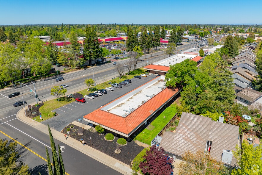 More Photos Of 5200-5252 Sunrise Blvd, Fair Oaks Unknown For Lease