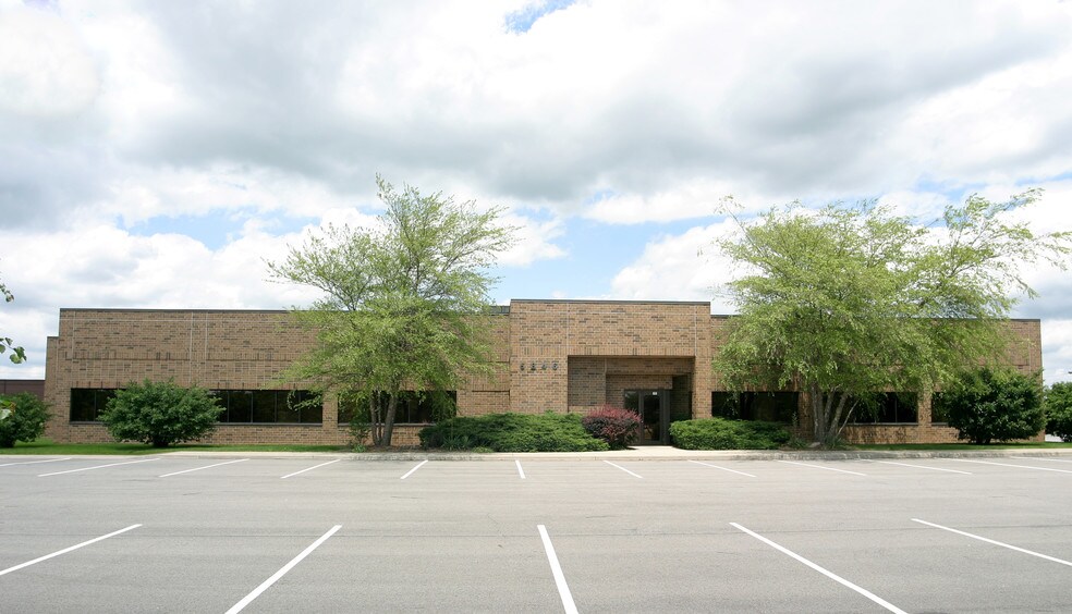 More Photos Of 5846 W 73rd St, Indianapolis Warehouse For Sale