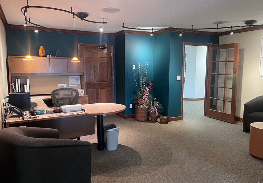 More Photos Of 680 Hehli Way, Mondovi Medical For Sale