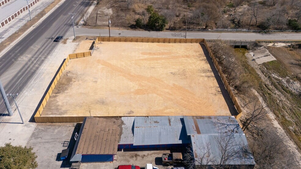 More Photos Of 5044 Callaghan Rd, San Antonio Land For Lease