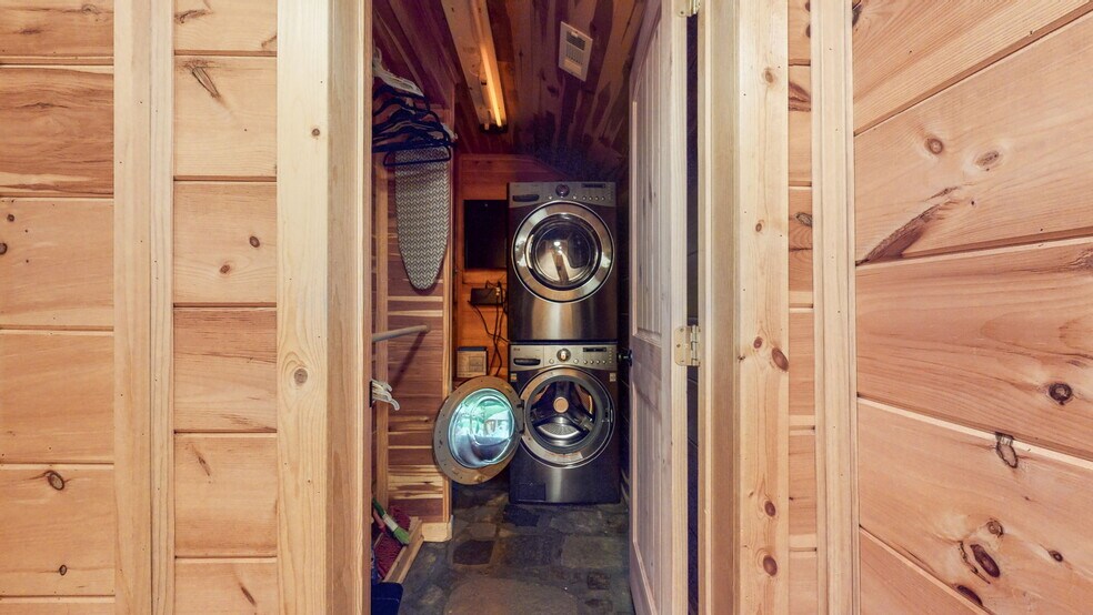 More Photos Of 177 Providence Rd, Fayetteville Specialty For Sale