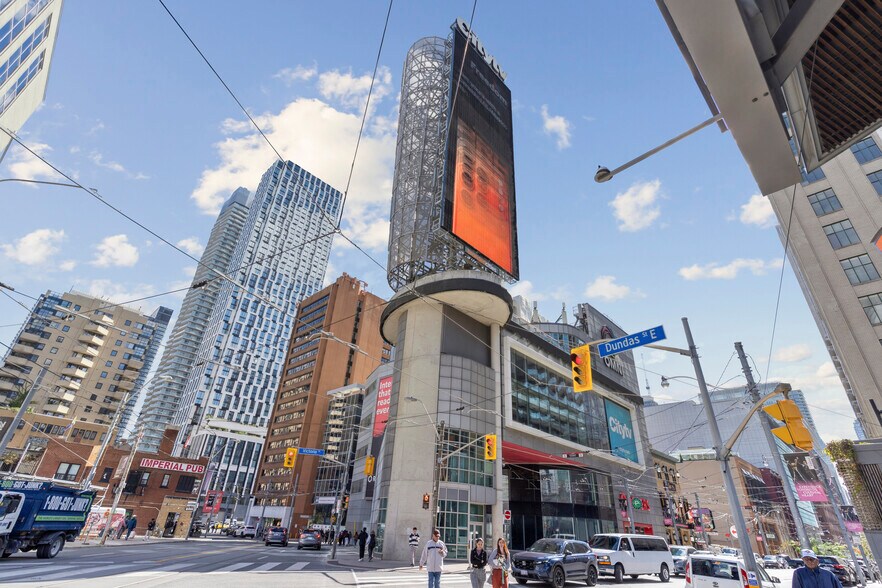 More Photos Of 33 Dundas St E, Toronto Office For Sale