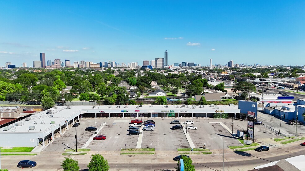 Primary Photo Of 2633-2655 Winrock Blvd, Houston Unknown For Lease
