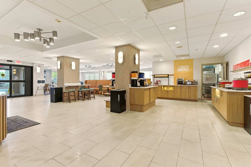 More Photos Of 16555 Midland Dr, Shawnee Hotel For Sale