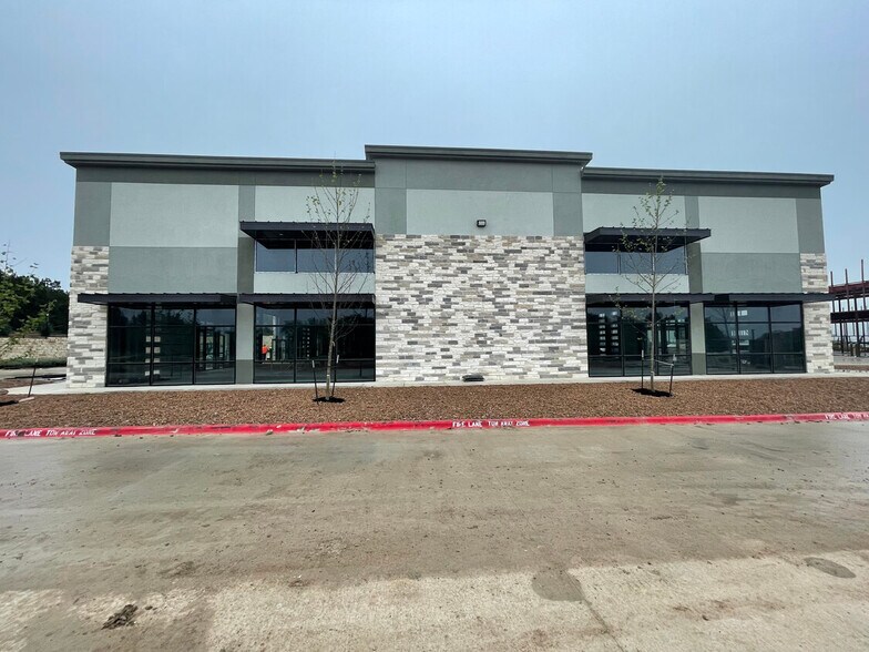 More Photos Of 15889 Ronald W Reagan Blvd, Leander Showroom For Lease