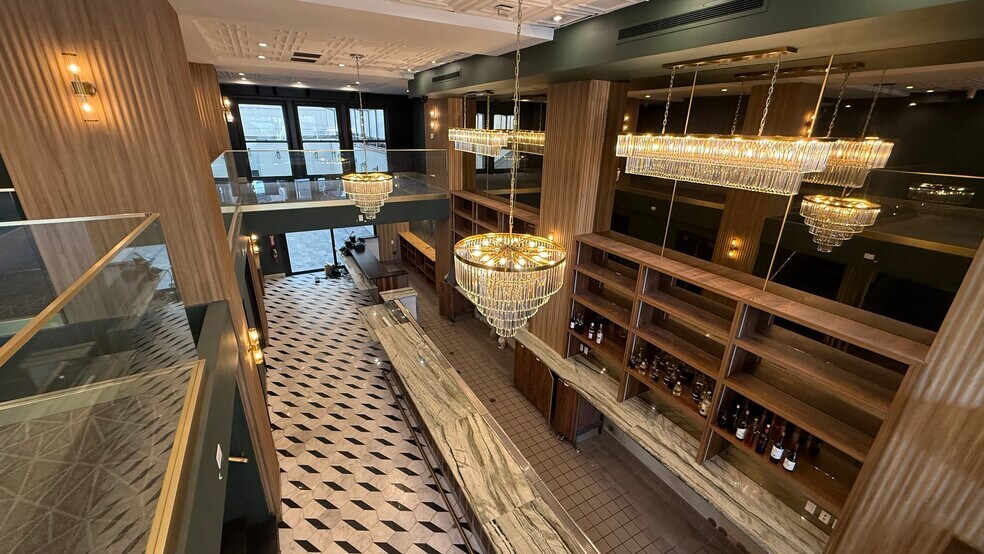 More Photos Of 1680 N Vine St, Hollywood Loft Creative Space For Lease