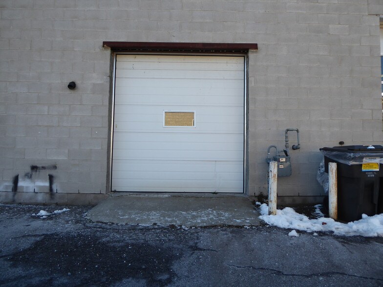 More Photos Of 341 Guelph St, Halton Hills General Retail For Sale