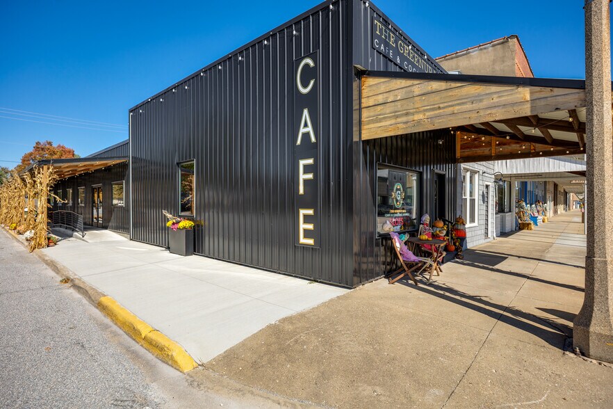 More Photos Of 120 Cumberland St, Greenup General Retail For Sale