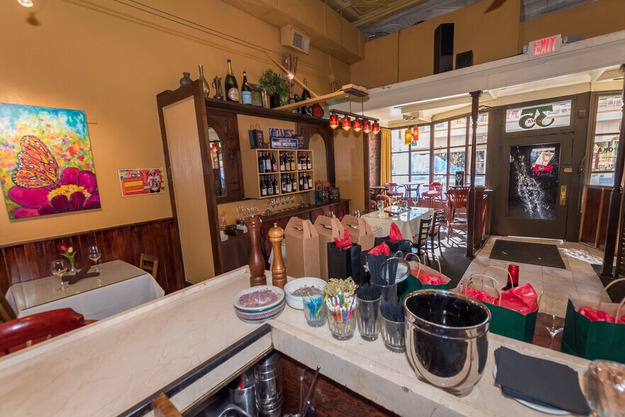 More Photos Of 35 Main St, Bisbee Restaurant For Sale