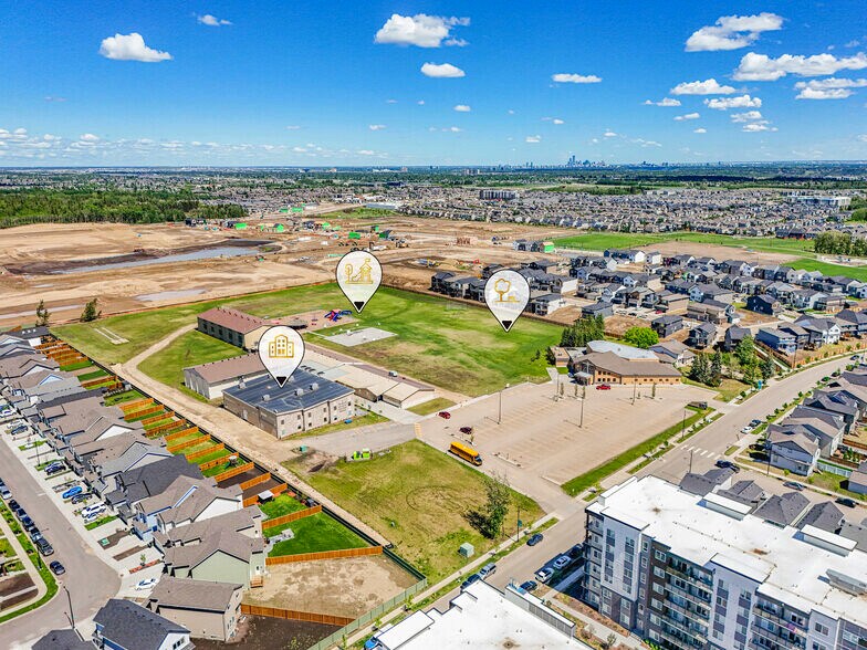 More Photos Of 5345 Edgemont Blvd NW, Edmonton General Retail For Lease