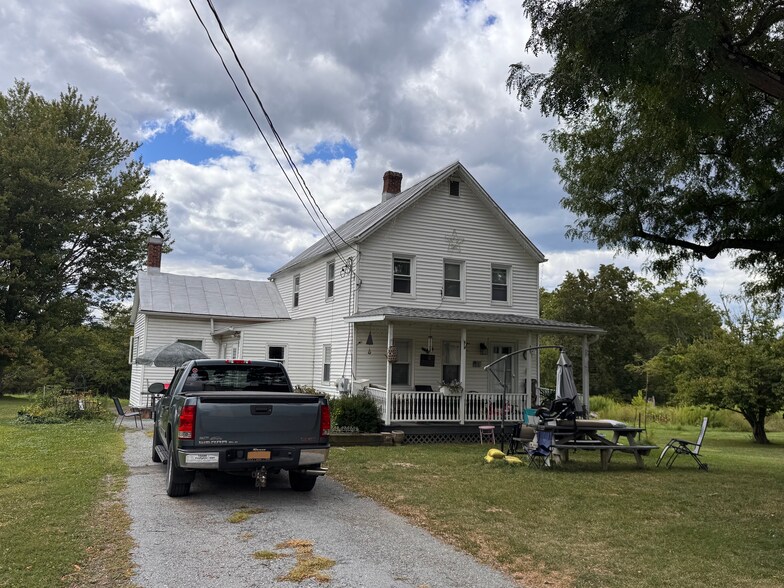 More Photos Of 5135 Route 9G, Tivoli Auto Repair For Sale