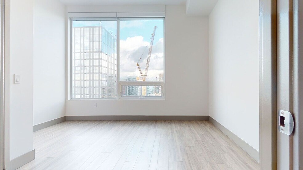 More Photos Of 2015 2nd Ave, Seattle Apartments For Lease
