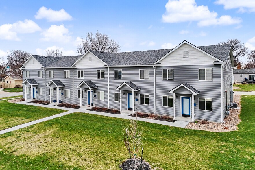 Primary Photo Of 2103 Willis Ave, Perry Multifamily For Sale