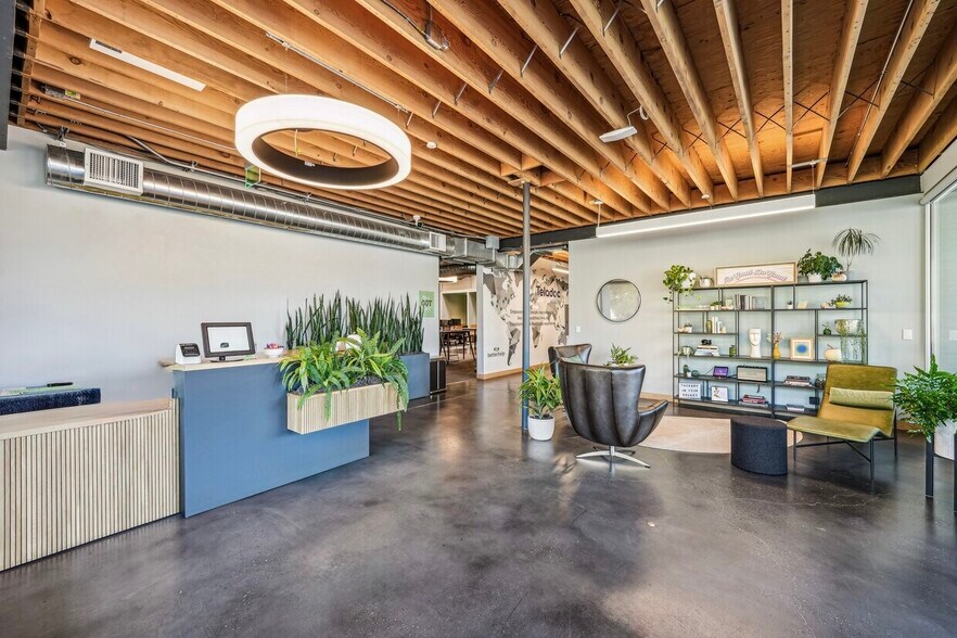 More Photos Of 990 Villa St, Mountain View Loft Creative Space For Lease