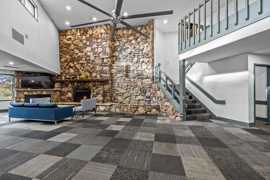 More Photos Of 5110 Main St, Stevens Point Hotel For Sale