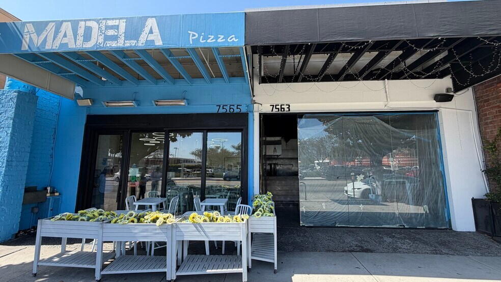 Primary Photo Of 7563-7565 Beverly Blvd, Los Angeles Restaurant For Lease