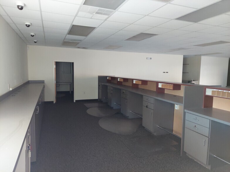 More Photos Of 416 S Main St, Shelby General Retail For Sale